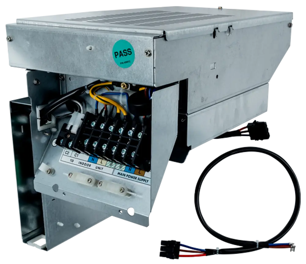 Metallisches Steuergerät mit Anschlussmöglichkeiten für elektrische Verkabelung, vorgesehen für Heiz- und Regelungssysteme, einschließlich Wolf Produkte.